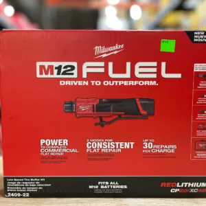 Milwaukee M12 FUEL 12V Lithium-Ion Brushless Low Speed Tire Buffer Kit