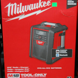 M18 Lithium-Ion Cordless Jobsite Radio/Charger