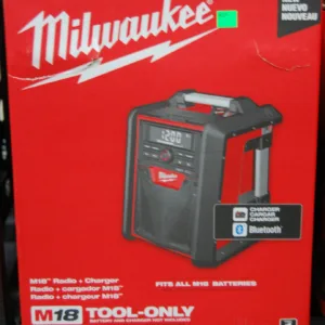 M18 Lithium-Ion Cordless Jobsite Radio/Charger